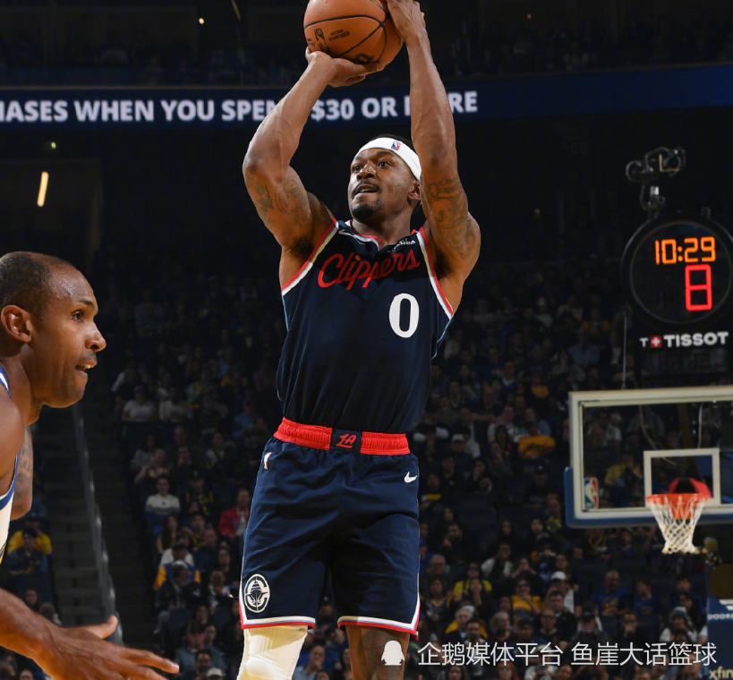 img, 霍福德等人, 勇士打出一